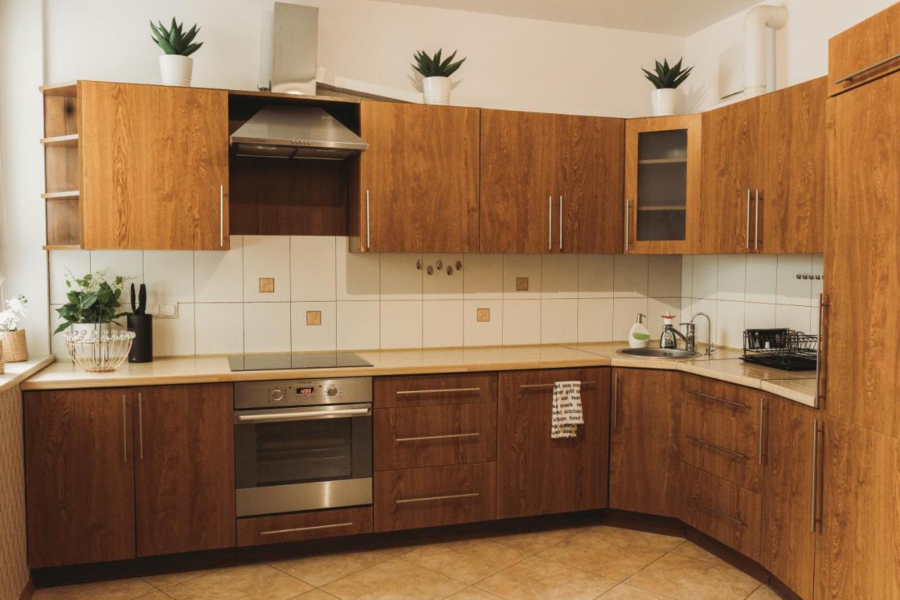 Проживання в сім'ї Clicktheflat Gdanski Center Prestige