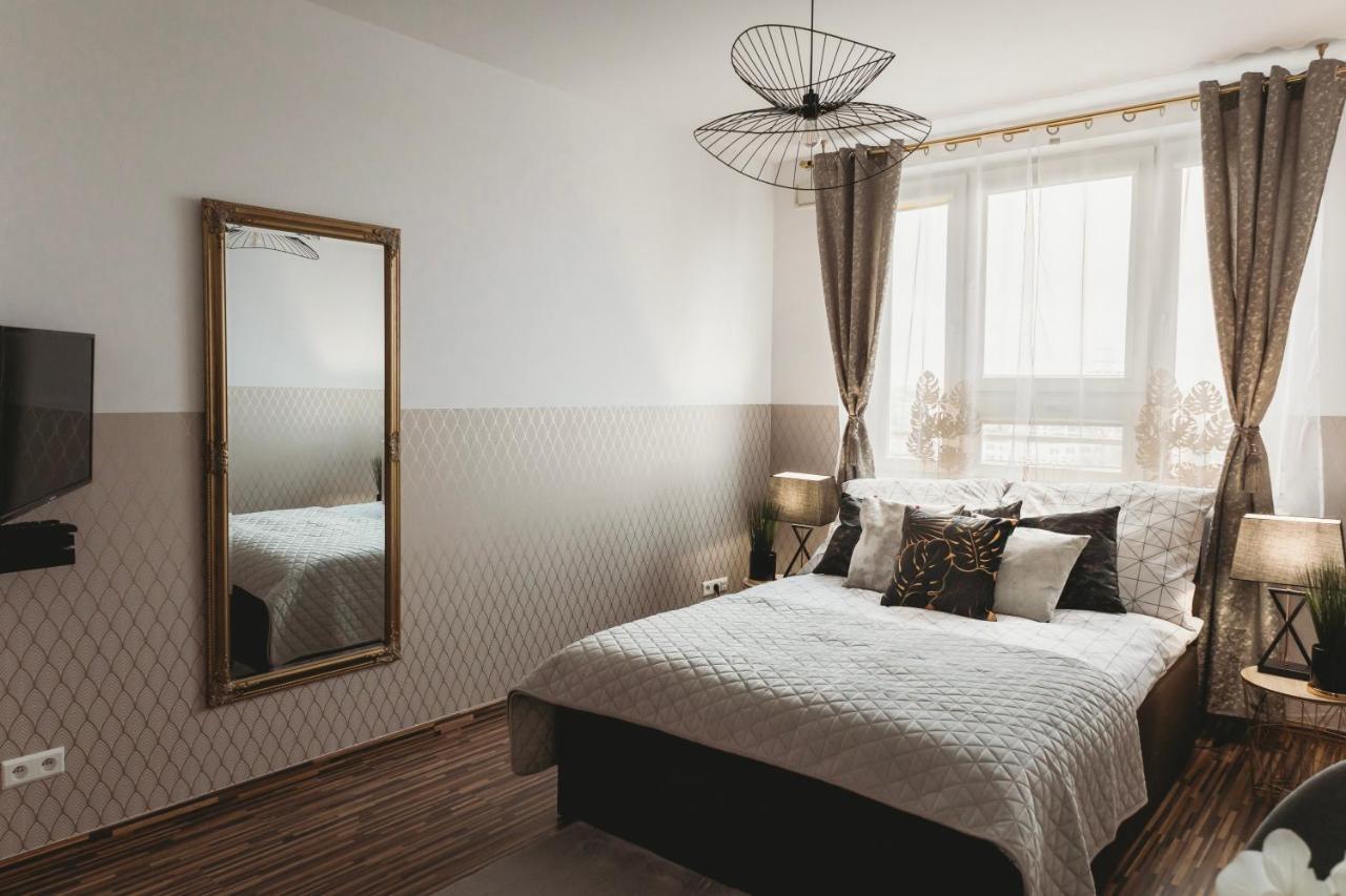 Clicktheflat Gdanski Center Prestige Проживання в сім'ї Варшава