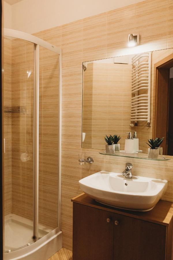 Clicktheflat Gdanski Center Prestige Homestay